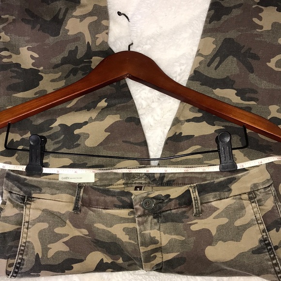 2 for $20 ♥️ camp print boyfriend pants - Picture 6 of 7